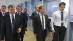 Дмитрий Медведев посетил многофункциональный центр предоставления государственных и муниципальных услуг в городе Малоярославце