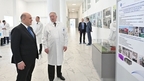 Михаил Мишустин посетил Институт лазерно-физических исследований в Сарове