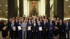 С представителями организаций – лауреатов премий Правительства 2018 года в области качества
