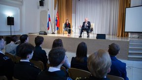 Дмитрий Чернышенко встретился со студентами – технологическими предпринимателями в Калининграде