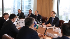 Денис Мантуров и Жамшид Ходжаев обсудили торгово-экономическое сотрудничество России и Узбекистана