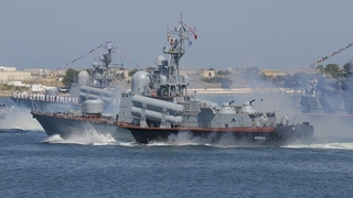 Парад кораблей в Севастополе в день ВМФ