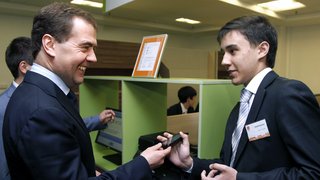 Председатель Правительства Дмитрий Медведев посетил казанский технопарк, где ему показали, как рождаются высокотехнологичные проекты, в том числе Иннополис – город-спутник Казани