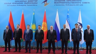 Встреча Президента Киргизии Садыра Жапарова с главами делегаций