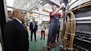 Михаил Мишустин посетил самарское предприятие Объединённой двигателестроительной корпорации «ОДК-Кузнецов»