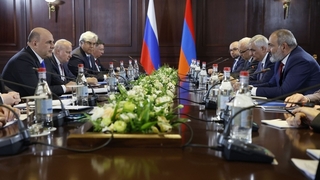 Беседа Михаила Мишустина с Премьер-министром Армения Николом Пашиняном