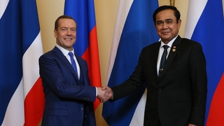 Беседа Дмитрия Медведева с Премьер-министром Таиланда Праютом Чан-оча