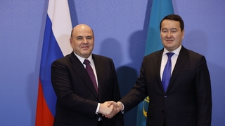 Михаил Мишустин с Премьер-министром Республики Казахстан Алиханом Смаиловым