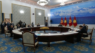 Встреча Президента Киргизии Садыра Жапарова с главами делегаций