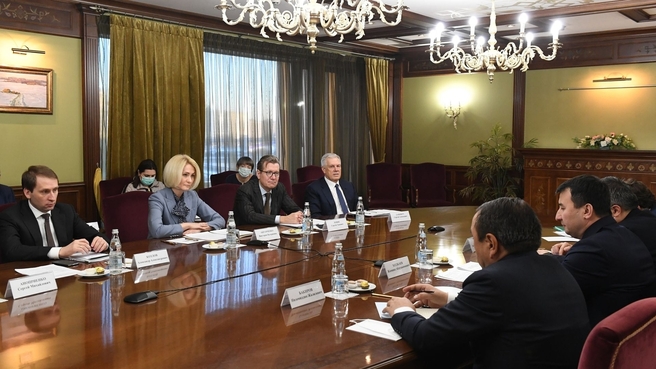 Виктория Абрамченко провела рабочую встречу с делегацией Республики Узбекистан