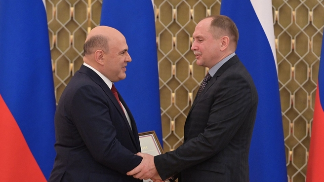 Mikhail Mishustin presents Government science and technology awards. . With Valery Solovyov, Director of the Department for Early Development of Protein Preparations of a BIOCAD Separate Subdivision