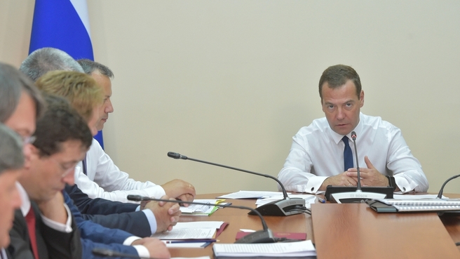 Вступительное слово Дмитрия Медведева на совещании о состоянии и перспективах развития организаций промышленности Республики Крым и города Севастополя