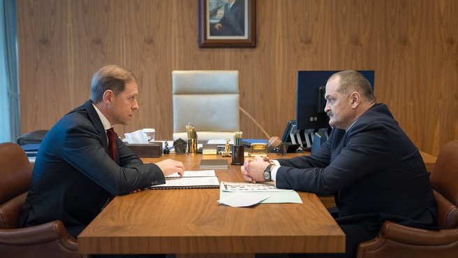 Рабочая встреча Дениса Мантурова с главой Республики Дагестан Сергеем Меликовым