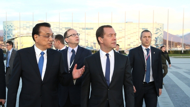 Touring sports venues in Sochi. With Premier of the State Council of the People's Republic of China Li Keqiang