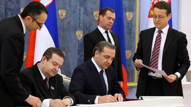 По итогам российско-сербских переговоров в присутствии Дмитрия Медведева и Ивицы Дачича был подписан ряд документов