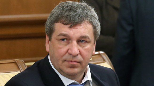 Министр регионального развития Игорь Слюняев на заседании Правительства