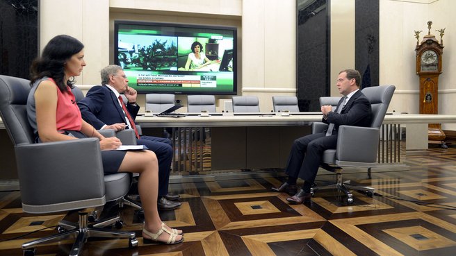Dmitry Medvedev gives an interview to Komsomolskaya Pravda newspaper