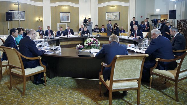 Заседание Высшего Евразийского экономического совета на уровне глав правительств в узком составе