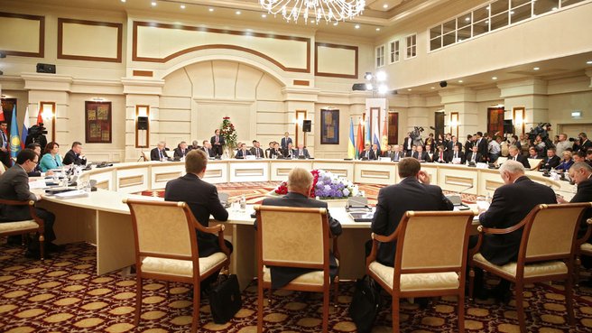 Заседание Высшего Евразийского экономического совета на уровне глав правительств в составе делегаций