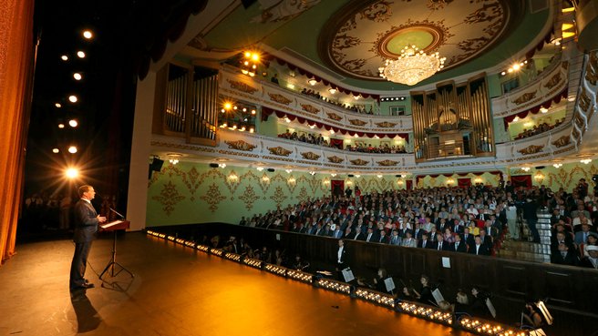 Выступление на концерте по случаю открытия нового здания Марийского государственного театра оперы и балета
имени Эрика Сапаева