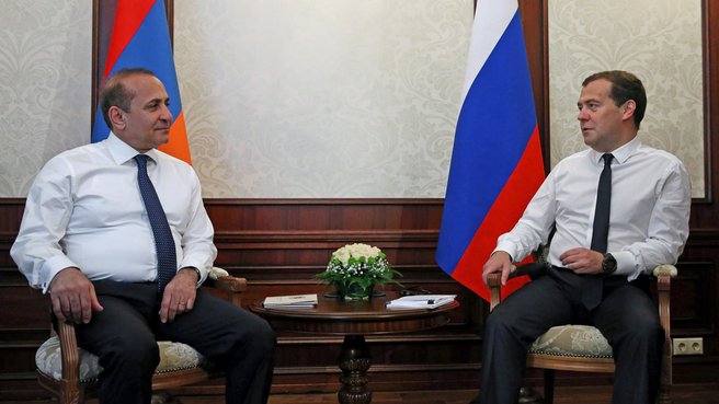 Беседа с Премьер-министром Армении Овиком Абраамяном