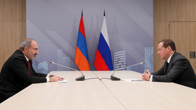 Встреча Дмитрия Медведева с Премьер-министром Республики Армения Николом Пашиняном