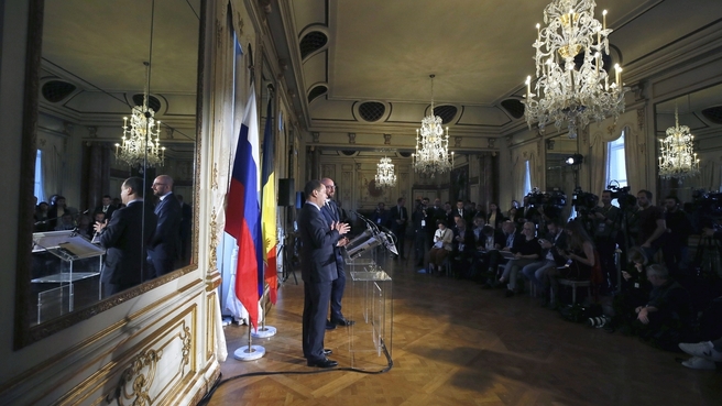 Пресс-конференция Дмитрия Медведева и Шарля Мишеля