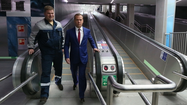 Посещение станции метро «Новокрестовская»