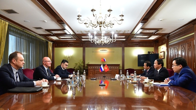 Dmitry Chernyshenko met with Deputy Prime Minister of the Socialist Republic of Vietnam Le Van Thanh in Moscow