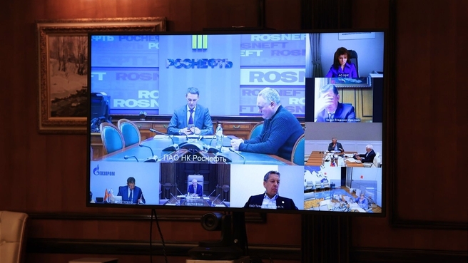 Александр Новак провёл совещание по внутреннему рынку нефтепродуктов
