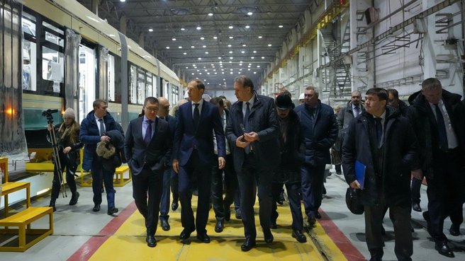Денис Мантуров посетил промышленные предприятия Свердловской области