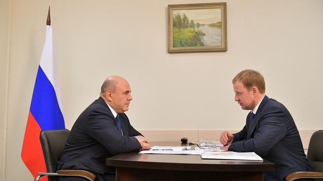 Беседа  с губернатором Алтайского края Виктором Томенко