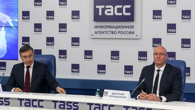 Дмитрий Чернышенко и Министр науки и высшего образования Валерий Фальков провели совместный брифинг, посвящённый планам по развитию отрасли в 2022 году
