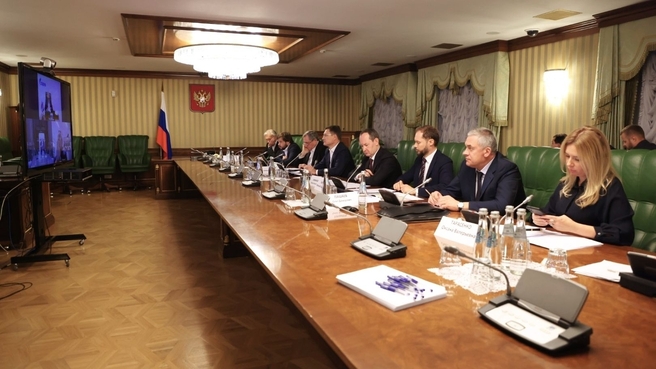 Александр Новак провёл совещание по ситуации на внутреннем рынке нефтепродуктов