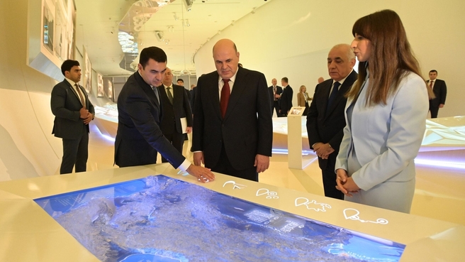 Mikhail Mishustin and Prime Minister of Azerbaijan Ali Asadov visit the Heydar Aliyev Centre in Baku
