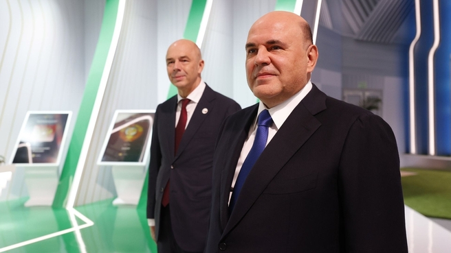 Mikhail Mishustin attends the Moscow Financial Forum. With Finance Minister Anton Siluanov