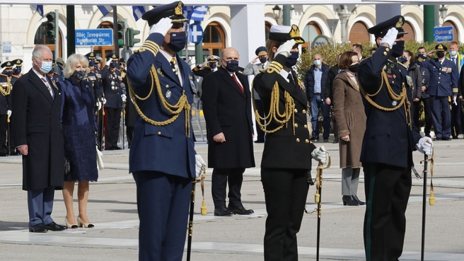 Церемония возложения венков к Памятнику Неизвестному Солдату в Афинах