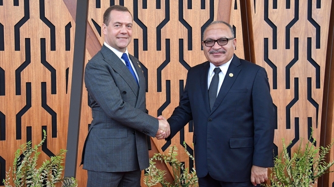 С Премьер-министром Папуа - Новой Гвинеи Питером О’Нилом