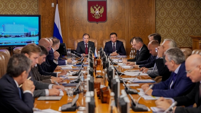 Александр Новак и Денис Мантуров провели заседание Координационного  совета по импортозамещению нефтегазового оборудования