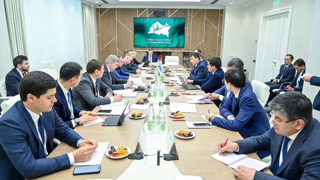 Марат Хуснуллин провёл двусторонние встречи с представителями мусульманских стран в рамках XIV Международного экономического форума «Россия – Исламский мир: KazanForum»