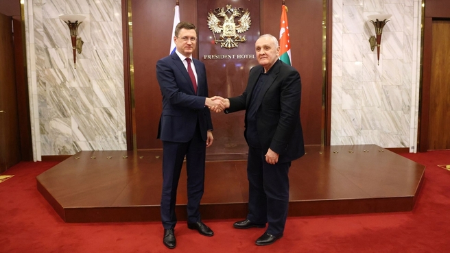 Alexander Novak and Alexander Ankvab, Prime Minister of Abkhazia and Co-Chair of the Intergovernmental Commission on Socio-Economic Cooperation between Russia and Abkhazia