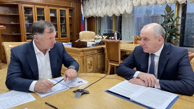 Встреча Марата Хуснуллина с главой Карачаево-Черкесской Республики Рашидом Темрезовым