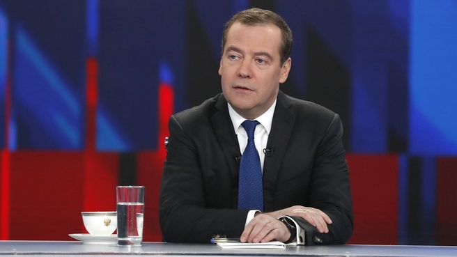 «Разговор с Дмитрием Медведевым». Интервью российским телеканалам