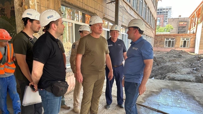 В ходе рабочей поездки в ДНР Марат Хуснуллин проверил готовность восстановленных и построенных объектов образования к новому учебному году
