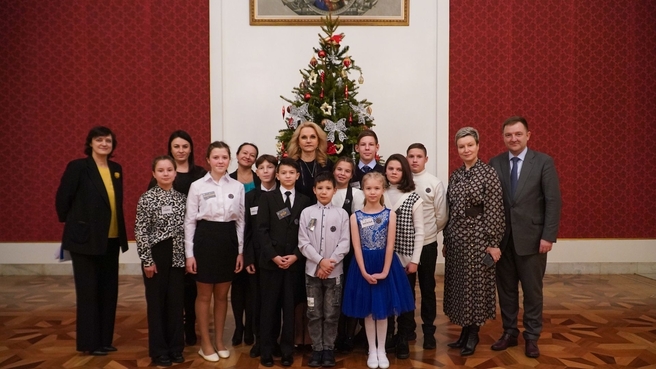Татьяна Голикова поздравила детей-сирот с наступающим Новым годом