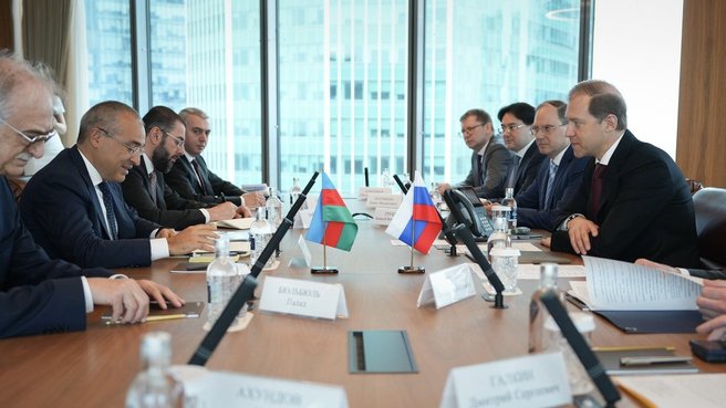 Denis Manturov meets with Minister of Economy of Azerbaijan Mikayil Jabbarov