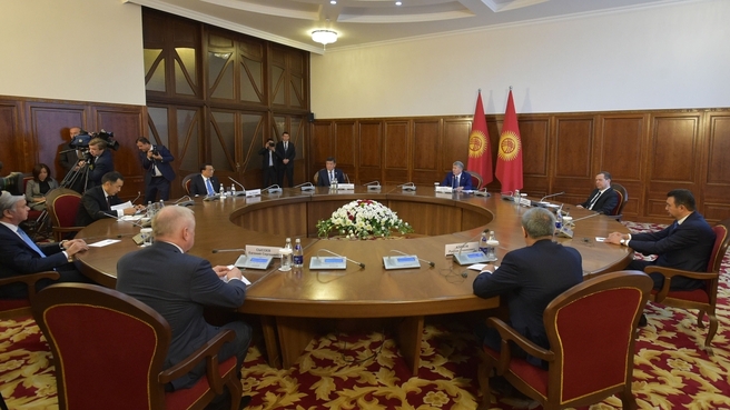 Meeting of the SCO Council of Heads of Government with Kyrgyz President Almazbek Atambayev