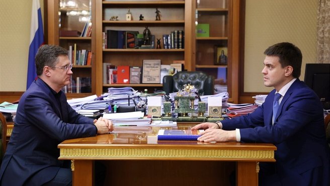 Александр Новак провёл рабочую встречу с Губернатором Красноярского Края Михаилом Котюковым