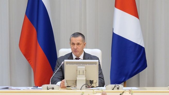 Юрий Трутнев провёл во Владивостоке заседание совета Дальневосточного федерального округа