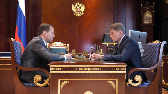 Встреча с временно исполняющим обязанности губернатора Сахалинской области Олегом Кожемяко
